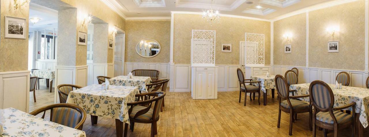 Отельно-Ресторанный Комплекс Златогор Lubny المظهر الخارجي الصورة
